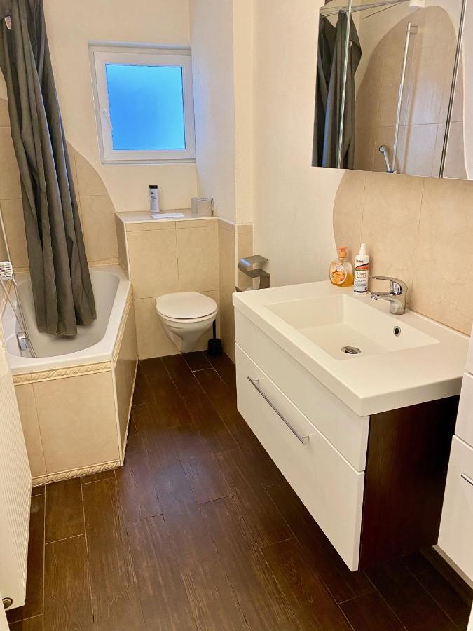 Zentrales Wg-Zimmer 1 Ravensburg, Balkon, Kamin Apartment ภายนอก รูปภาพ